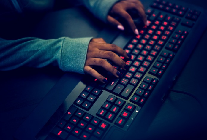 gallery/closeup-of-hands-working-on-computer-keyboard-pdfxsea