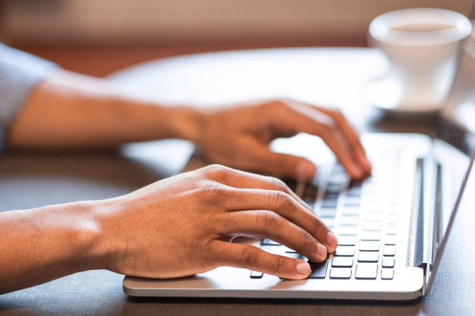 gallery/male-hands-typing-programming-code-or-text-on-8aufslp